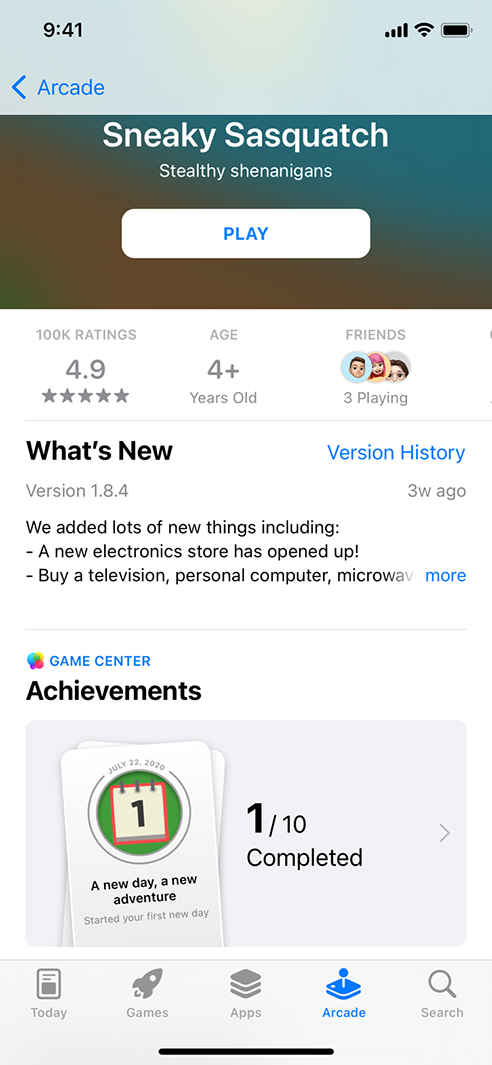 새로운 기능 및 Game Center 목표 달성을 보여 주는 앱 제품 페이지가 표시된 iPhone.